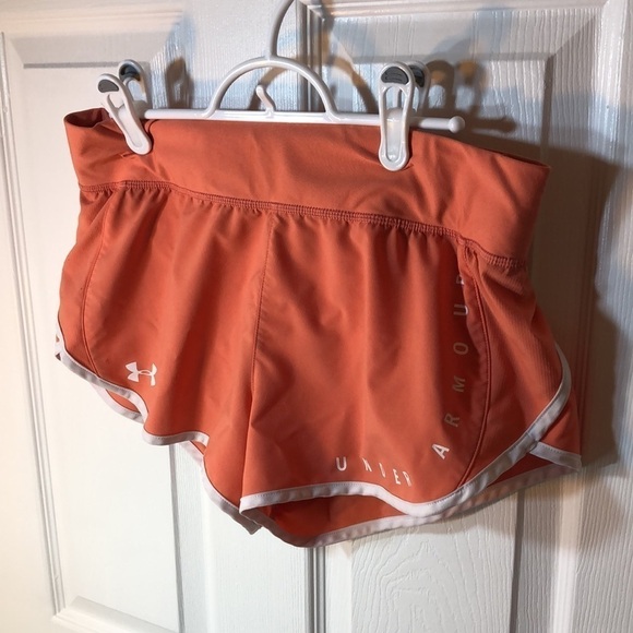 M Under Armour light orange running shorts​​​​​ - Picture 4 of 11